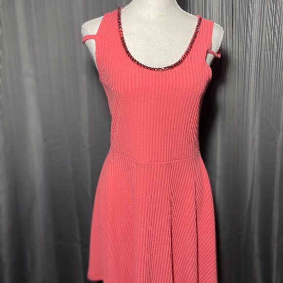 baby pink mini dress - Picture 12 of 12